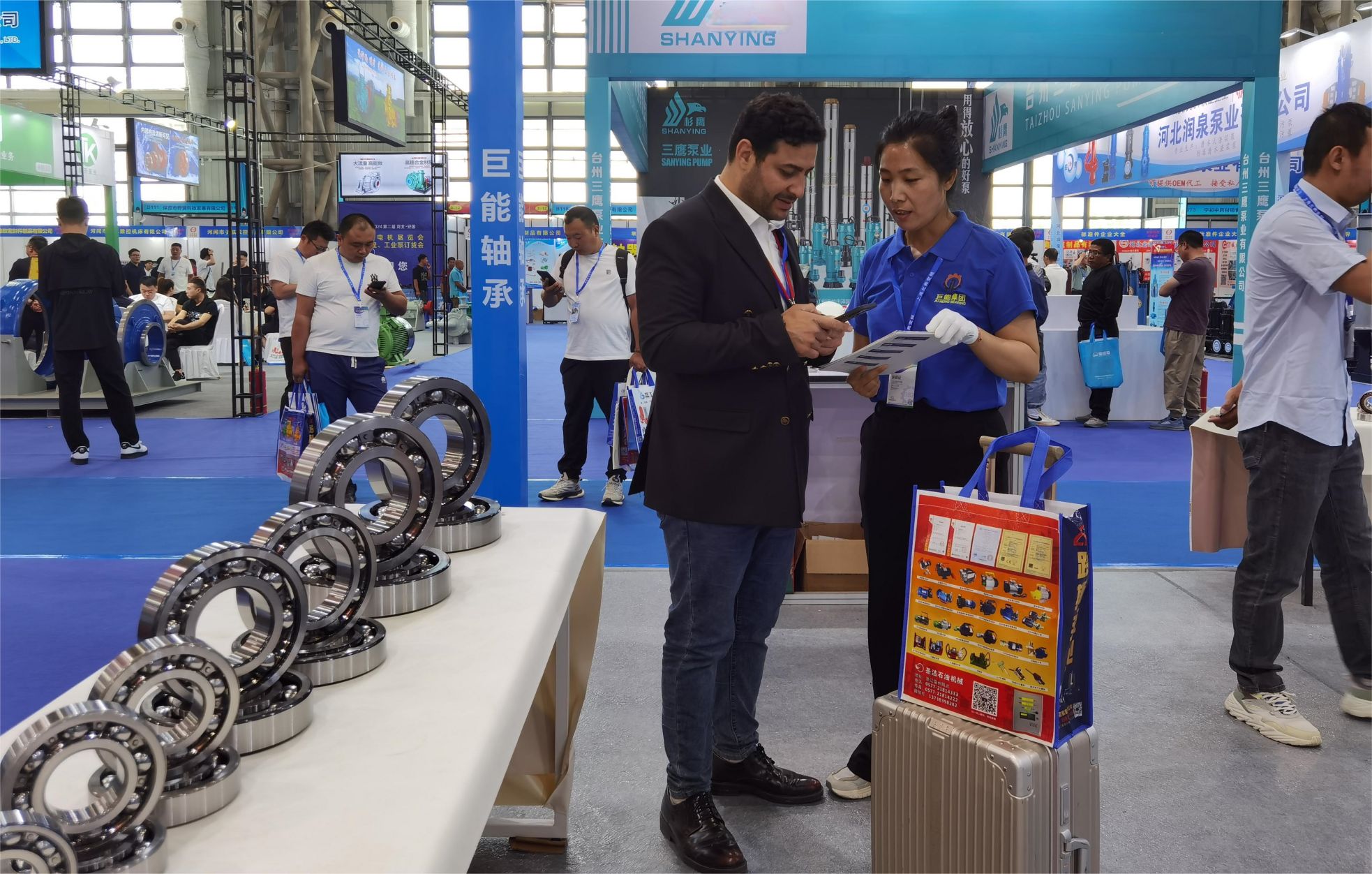 �����S���������Ӱ������c늙Cչ�[�����ɹ����º���ӆ����